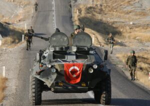 Török katonák járőröznek Forrás: www.spiegel.de, a letöltés dátuma: 2015.10.21.